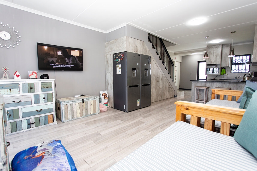 To Let 3 Bedroom Property for Rent in Zonnendal Western Cape